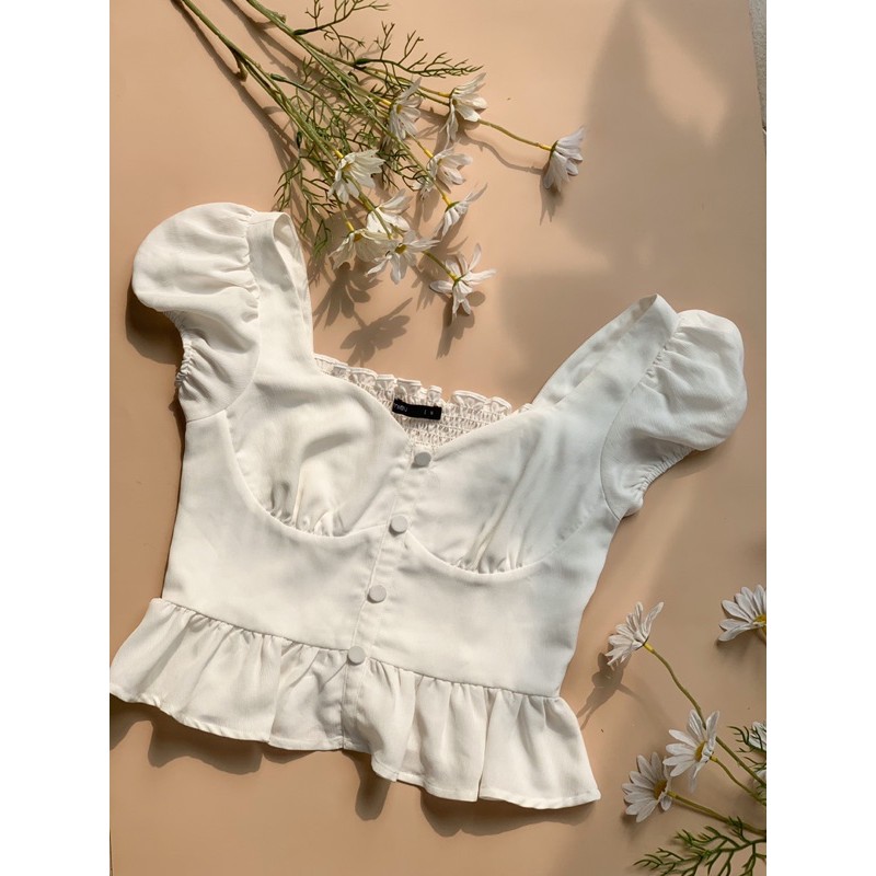 Thanh lý áo croptop trắng Miêu - size S - new 99%
