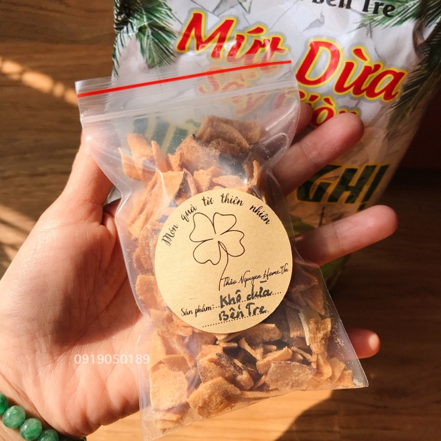 Dừa khô Bến Tre hiệu Hữu Nghị