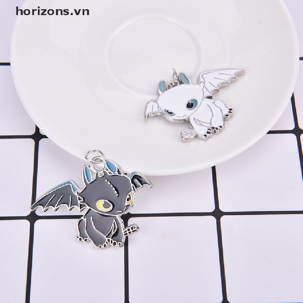 [horizons] Mặt Vòng cổ Đôi Hình Rồng Bay Màu Trắng Đen Dễ Thương