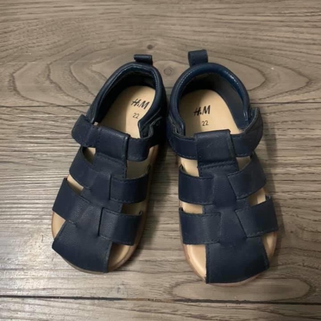 Sandal rọ HM