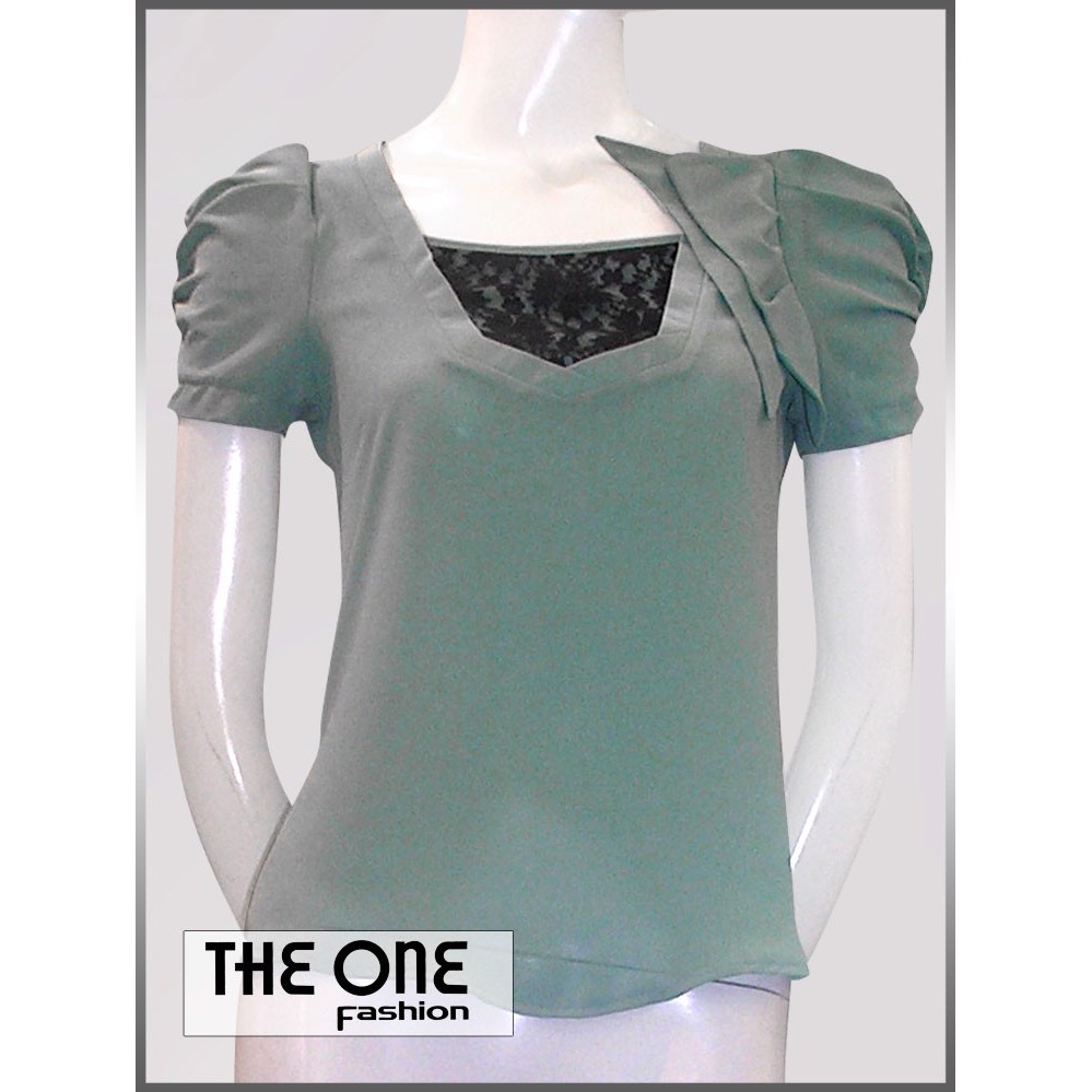Áo sơ mi chiffon xanh nhạt tay cánh bướm pha ren đen The One Fashion ADD0113XN