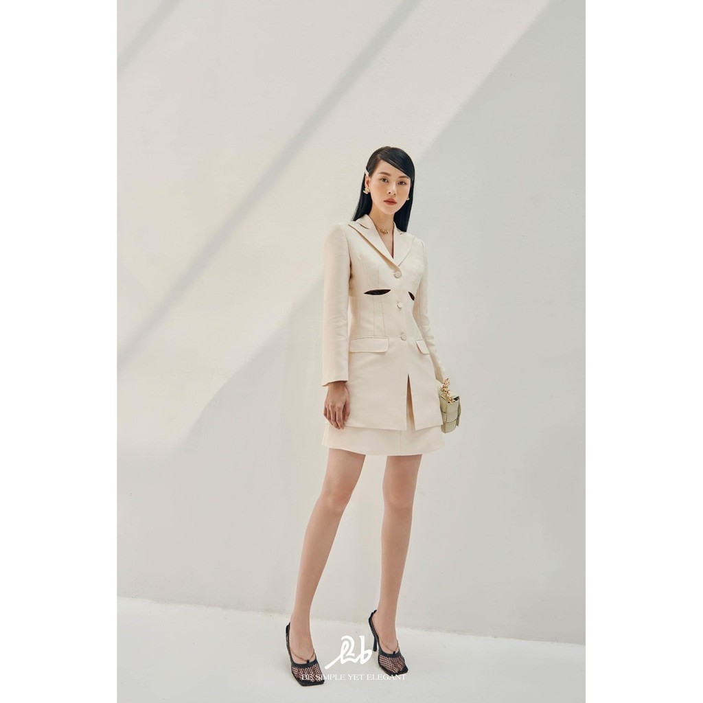 H2B-Áo Blazer VICKY cut ngực màu kem | BigBuy360 - bigbuy360.vn