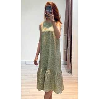 Đầm sát nách đuôi bèo hoa nhí
