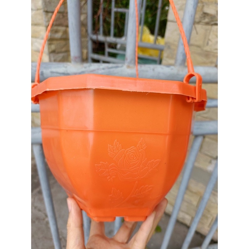 chậu treo kẹp kích thước 22x15 cm nhiều mầu