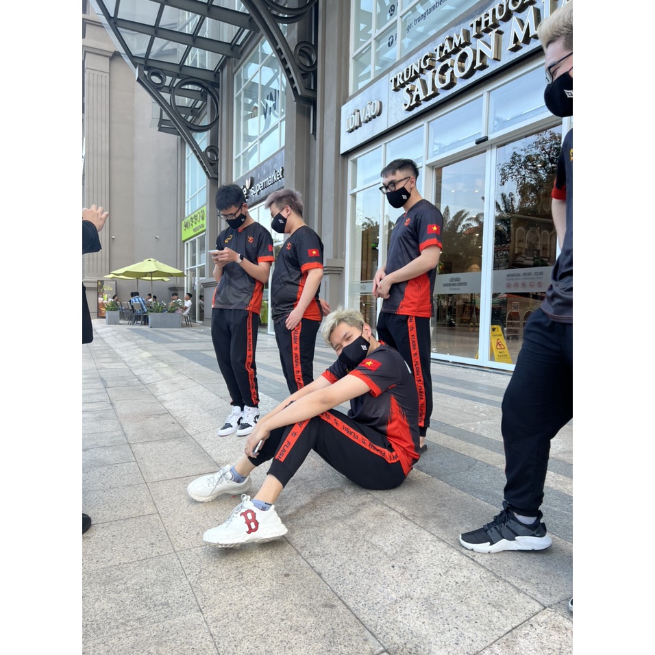 QUẦN JOGGER TEAM FLASH