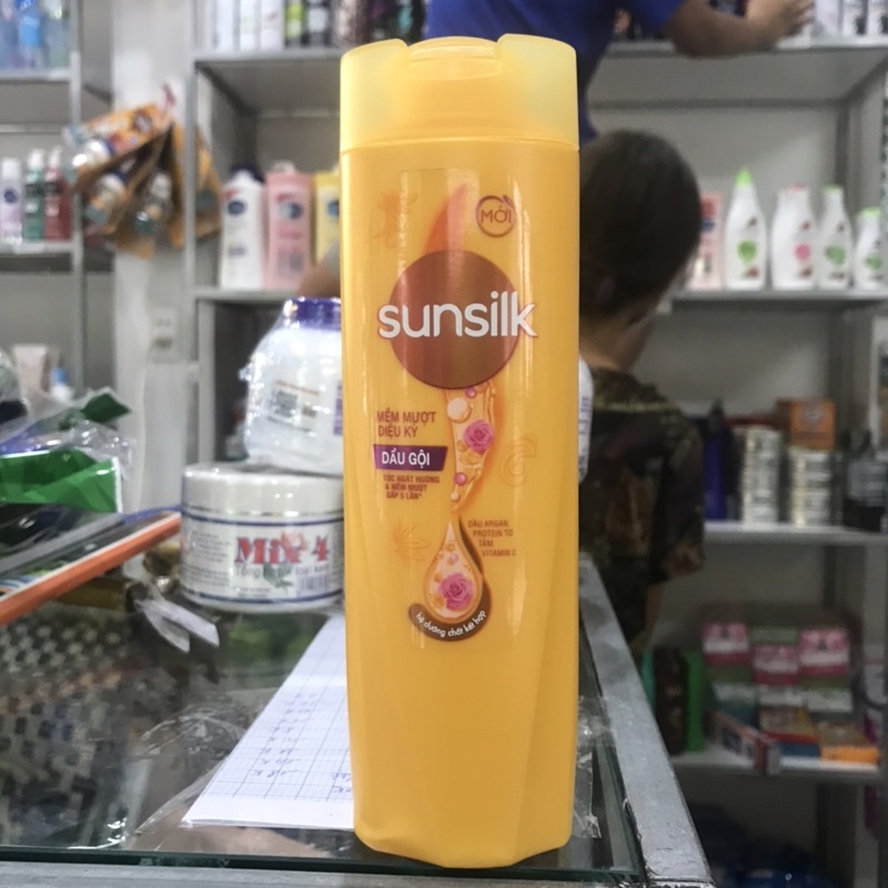 Dầu gội Sunsilk mềm mượt diệu kỳ 170g (165ml)