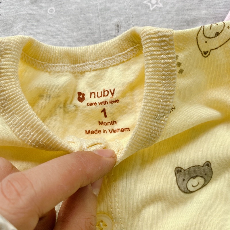 Bộ dài tay sơ sinh Nuby cho bé