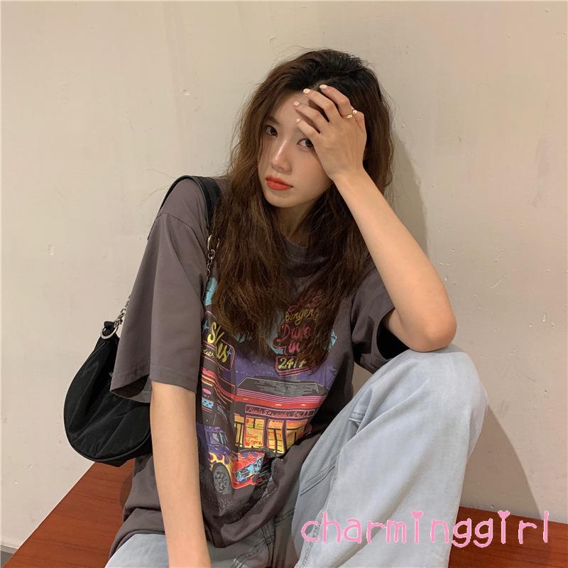 Áo thun tay lửng in họa tiết thời trang cho nữ