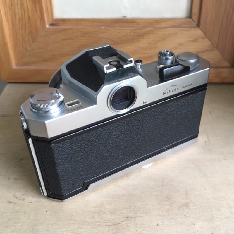 Máy ảnh film Nikonmat Ft2 & Nikkor-s 35mm f2.8