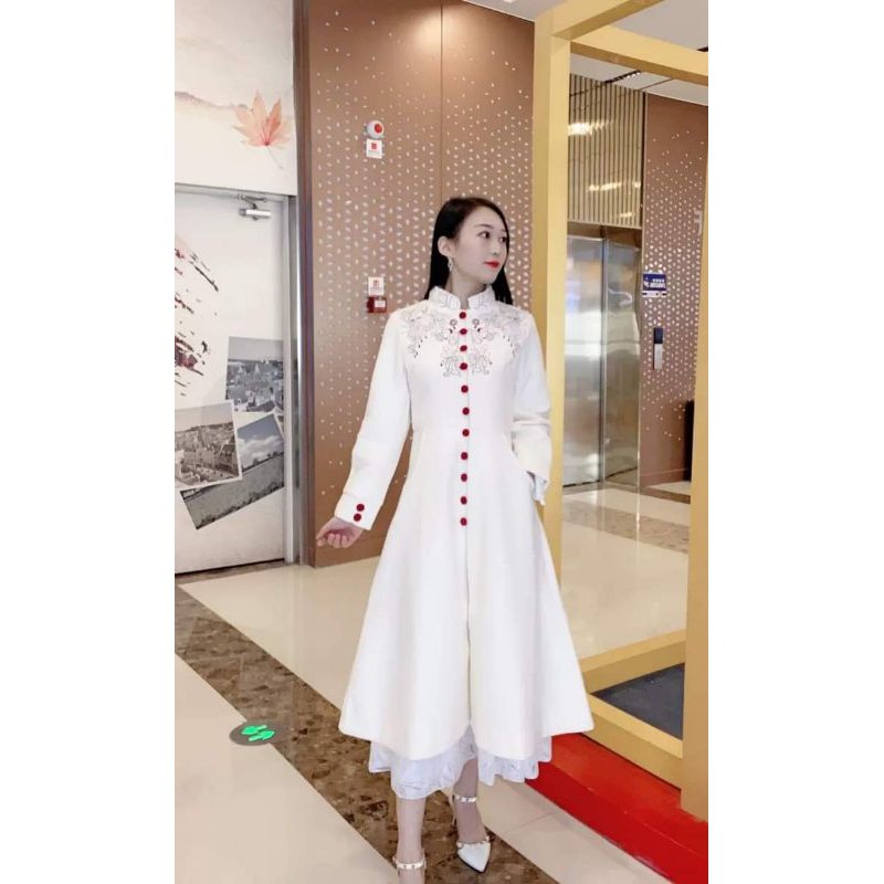 Áo khoác dạ thêu hoa_CÓ ẢNH KHÁCH MẶC