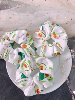 Dây buộc tóc Scrunchies quả bơ