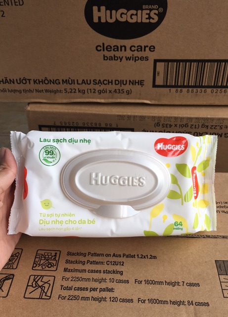 Khăn Giấy Ướt Em Bé Huggies (Bịch 64 miếng)