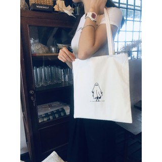 Thêu tay handmade túi vải tote hình bé ma