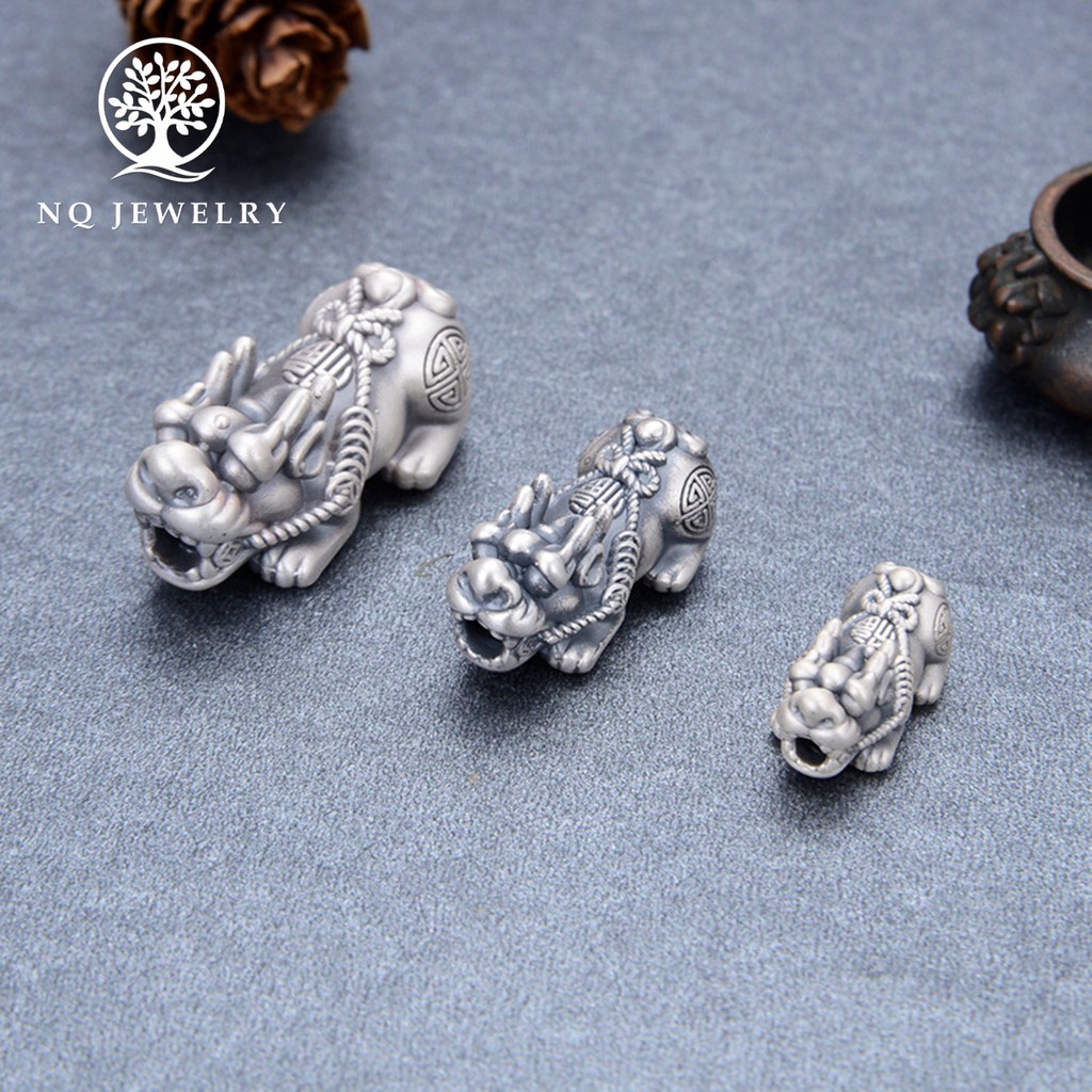 Charm bạc tỳ hưu xỏ ngang - NQ Jewelry