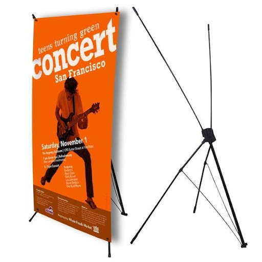 Standee nhựa 0,6 x 1,6m - Chân Chữ X