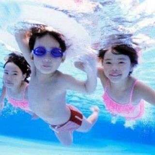 Kính bơi cho bé bảo vệ mắt