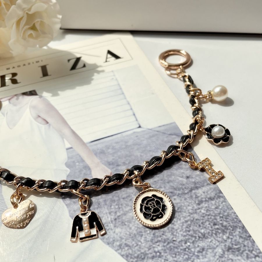 Dây xích đính ngọc trai phối mặt phong cách Chanel hai đầu khóa dùng gắn trang trí móc khóa/ túi xách/ balo DIY