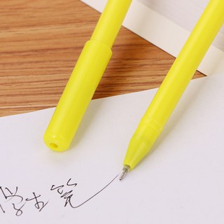 Bút nước cậu bé bọt biển