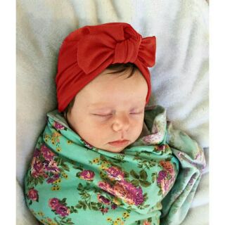 Mũ turban cột nơ cho bé