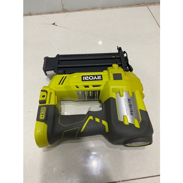 Máy bắn đinh ryobi 18v
