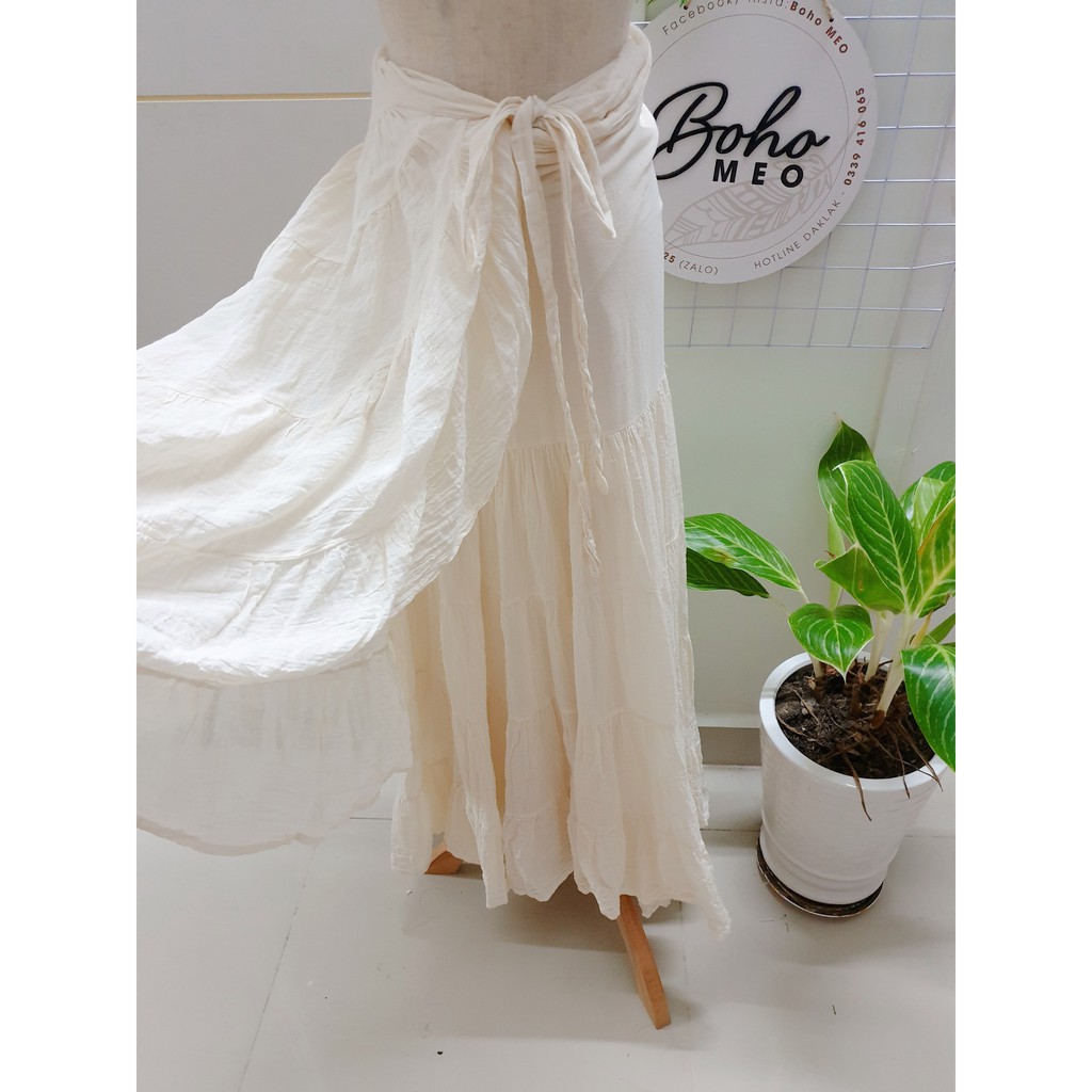 Chân váy quấn lệch xô kem