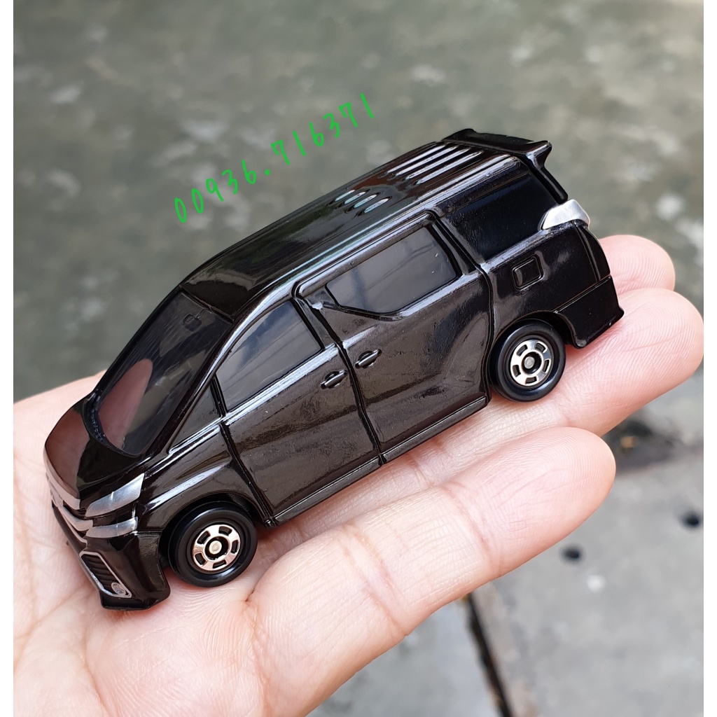 Mô hình siêu xe Toyota Vellfire màu đen mở được cốp sau tomica Nhật bản