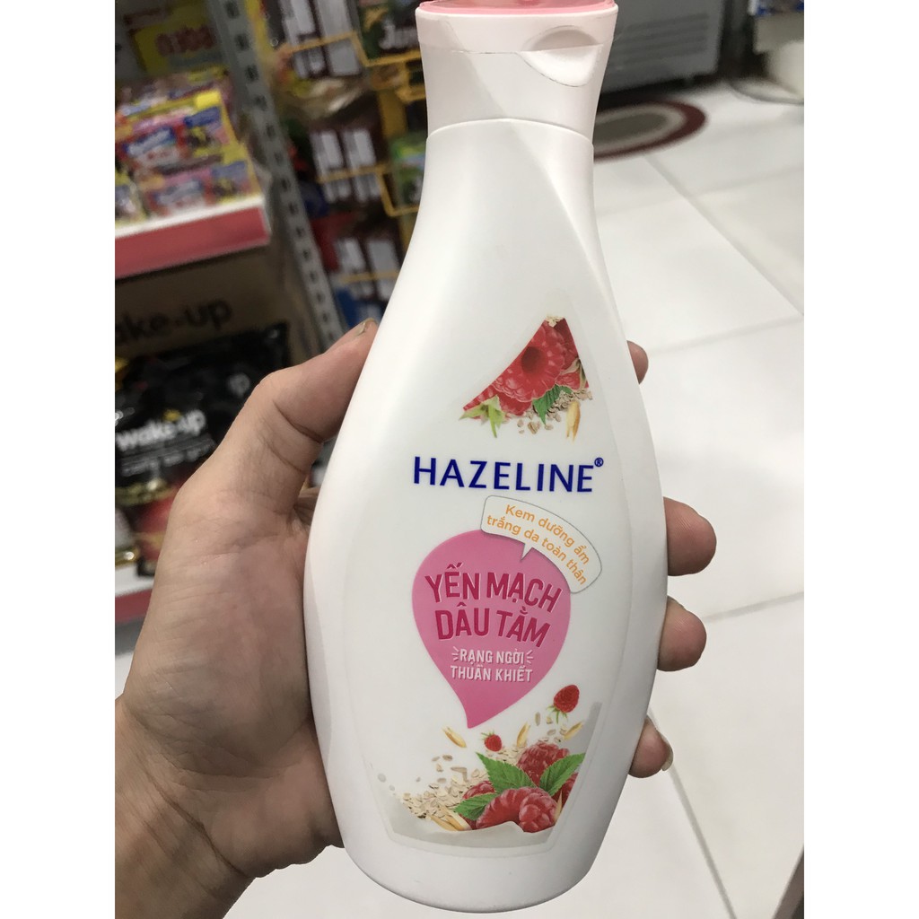 KEM DƯỠNG ẨM HAZELINE YẾN MẠCH – DÂU TẰM CHAI 230ML