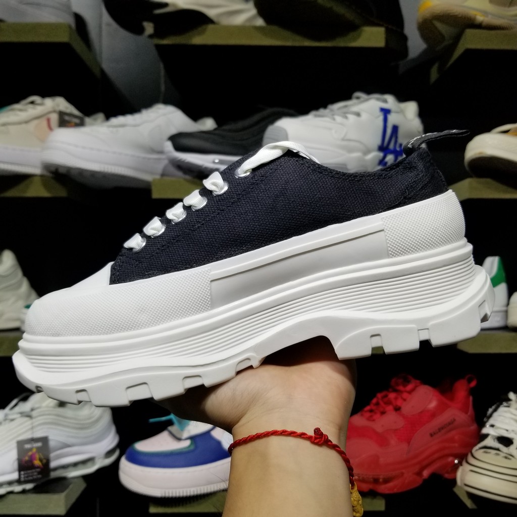 Giày thể thao,Giày sneaker,Giày 𝐌𝐜 𝐪𝐮𝐞𝐞𝐧 đen đế bánh mì mới vnxk