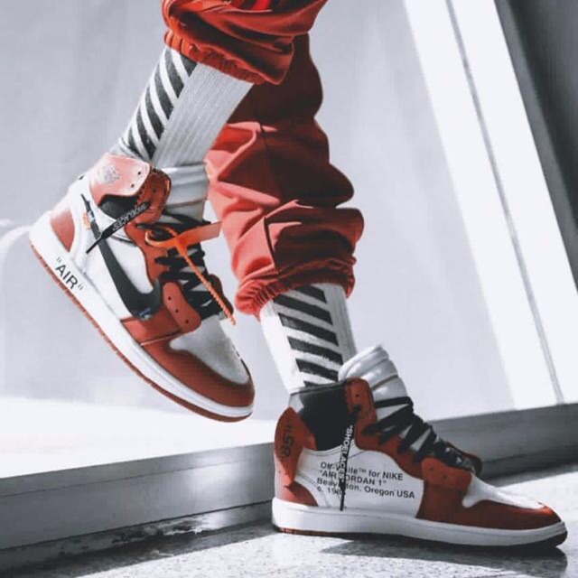 Giày Off w x N. Jordan 1 retro high - có sẵn