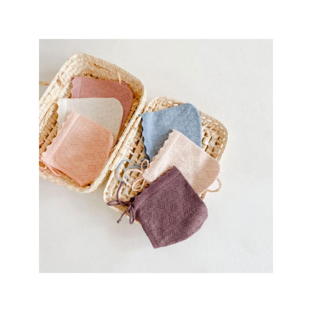 Mũ trùm đầu dệt kim màu trơn phối hoa cho bé gái 0-24 tháng tuổi