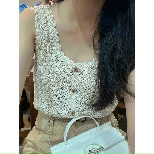 Áo Len Croptop Hai Dây Cúc Gỗ 2 Màu Trắng Be, Labibi