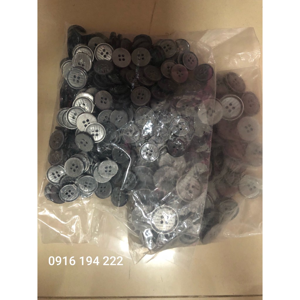 Cúc/nút nhựa màu xám đơm vest (có cả bộ gồm cúc tay + cúc áo)