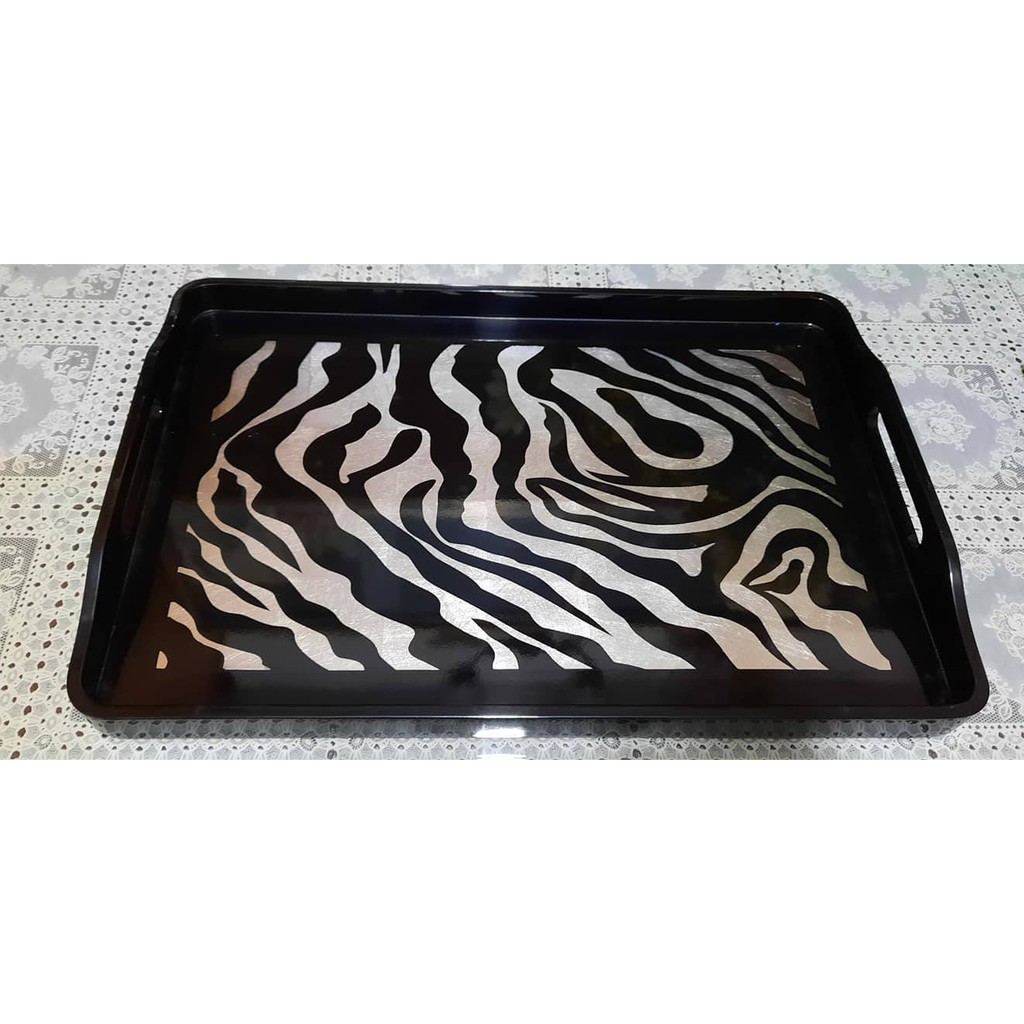 Khay sơn mài chữ nhật vẽ Zebra trên bạc 27x40x3 cm . KH12