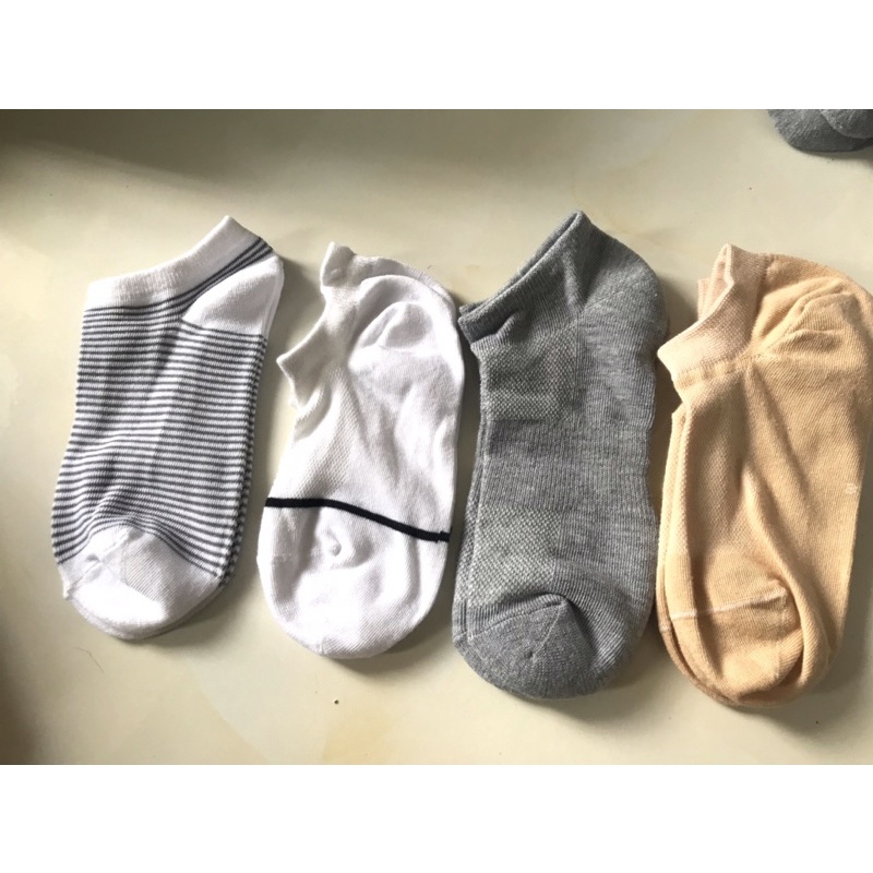 Tất xuất dư - cổ ngắn