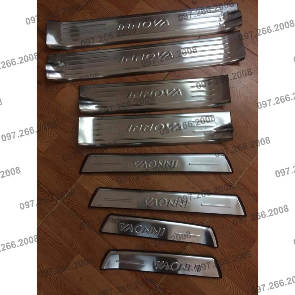 [Mã LIFEAU5SALE giảm 20k đơn 50k] Ốp Bậc chân, Nẹp bước chân Trong, Ngoài xe innova 2017/2019/2020 Mẫu inox