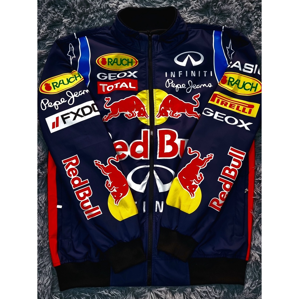 Áo khoác Redbull vải dù 2 lớp chống nước, logo hình trên áo bảo hành vĩnh viễn không bong tróc