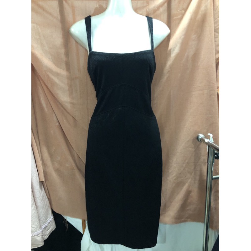 Đầm dây dáng dài 2hand si tuyển D15bc