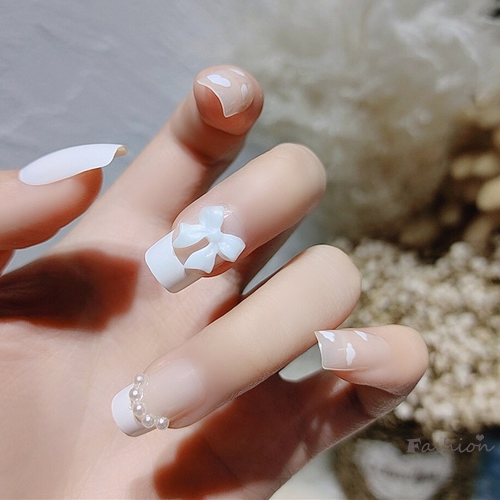 Bộ 24 Móng Tay Giả Đính Nơ Trắng Lấp Lánh Có Thể Đeo Ngón Tay Thời Trang Cho Nữ