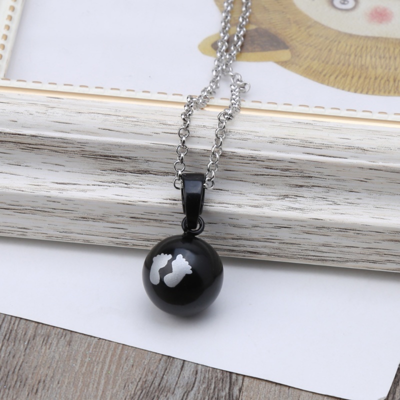 Vòng cổ Mặt Hình Dấu Chân Em Bé Rực Rỡ