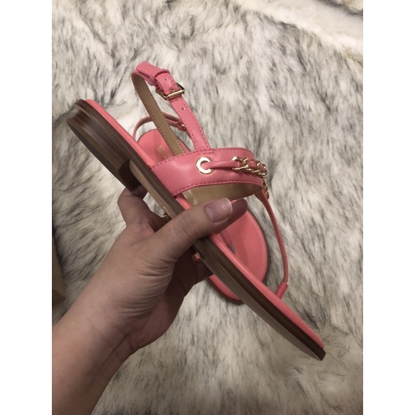 Giày xỏ ngón nữ Micheal Kors đế thấp