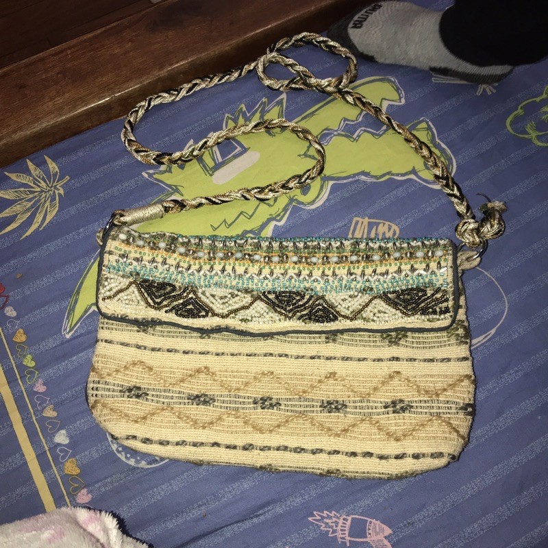 Túi hand made đeo chéo hoạ tiết thổ cẩm