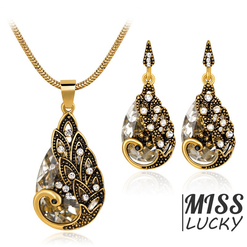 Set dây chuyền và khuyên tai phong cách cổ điển thanh lịch dành cho nữ