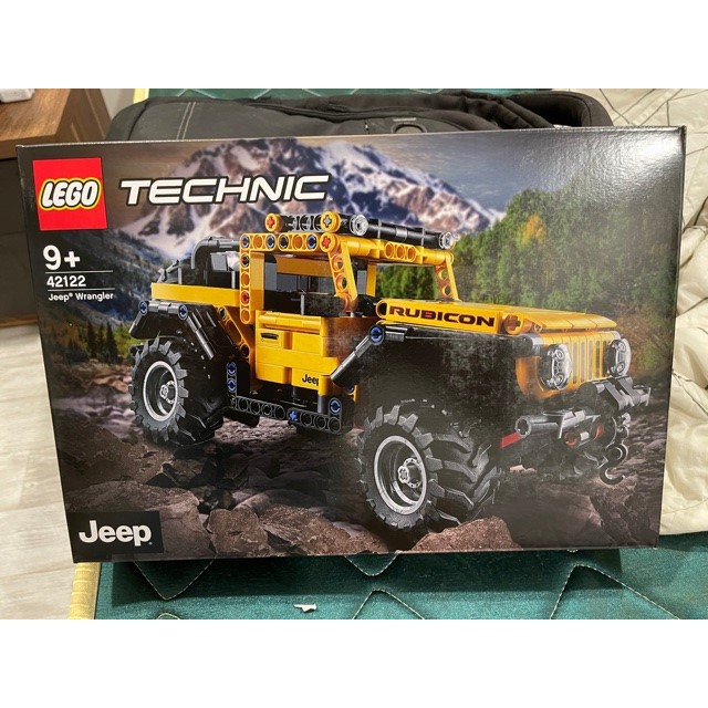 - LEGO 42122 - Technic - Jeep Wrangler - Xe Jeep Wrangler Vượt địa hình
