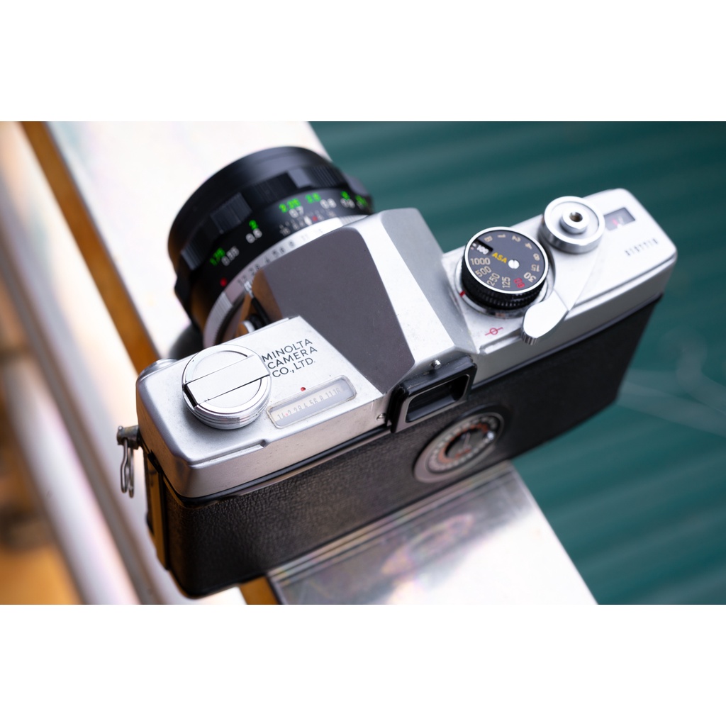 Máy ảnh film cổ Minolta SR-7 kèm lens 55mm f1.8
