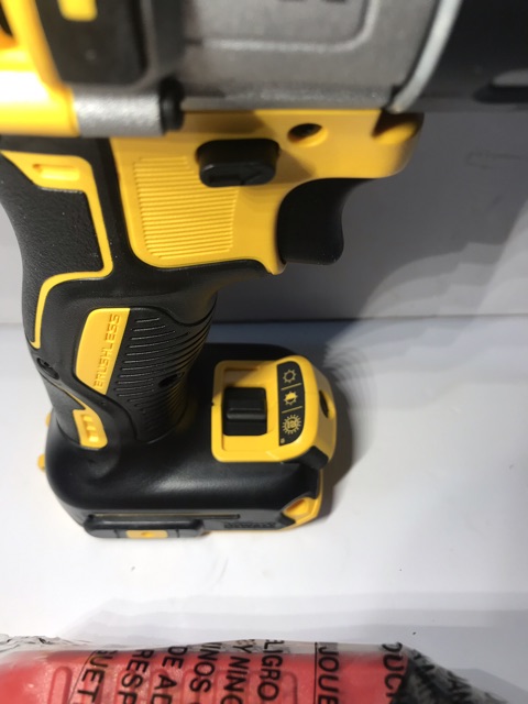 Dewalt 996 pin plexvol 6 ah