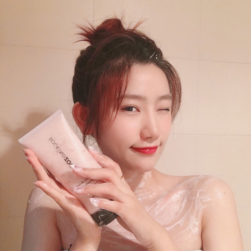 Sữa tắm tẩy tế bào chết toàn thân Rock Zoo chính hãng Wild Strawberry Body Peeling da gà Zhao Lu Sinen