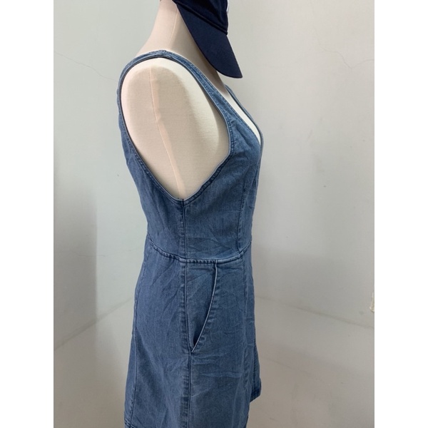 Đầm yếm 2 dây jean H M