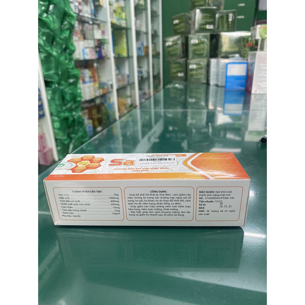 Xịt họng keo ong Sacofa - Hỗ trợ cải thiện tình trạng ho, đau rát cổ họng (hộp 1 lọ x 50ml)