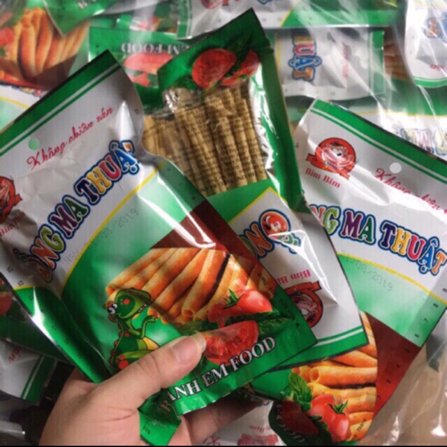 Sỉ 50 gói snack ống ma thuật giòn giòn