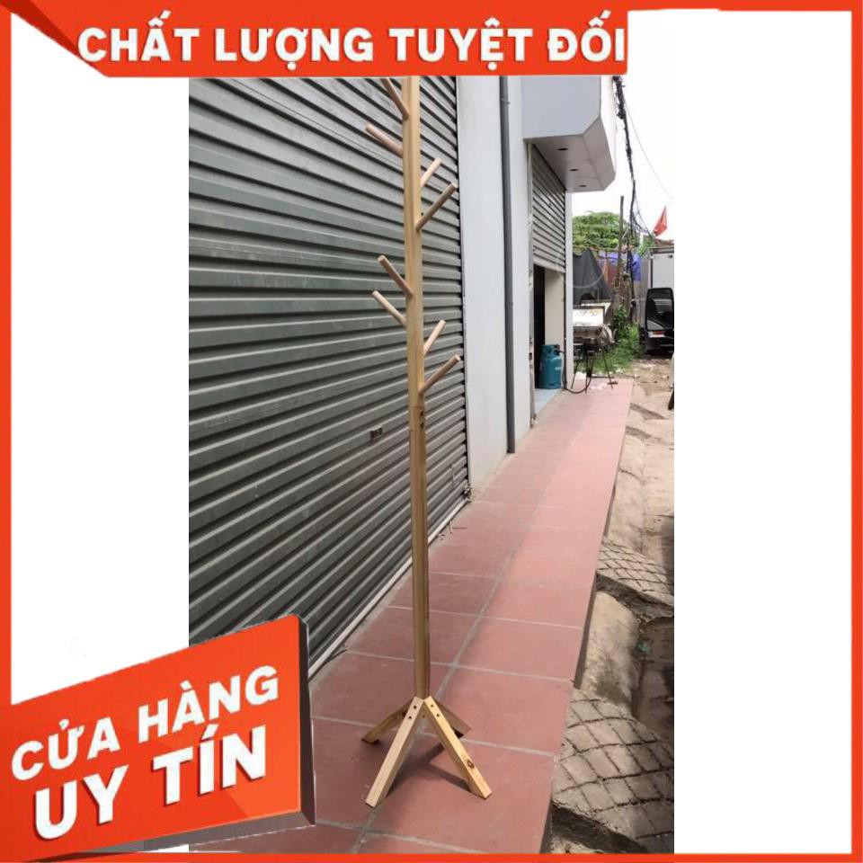 Cây treo quần áo bằng gỗ